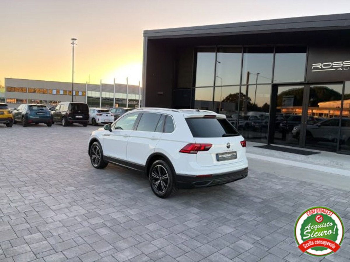 Volkswagen Tiguan 2.0 TDI 150 CV SCR DSG 4MOTION Life (9)
