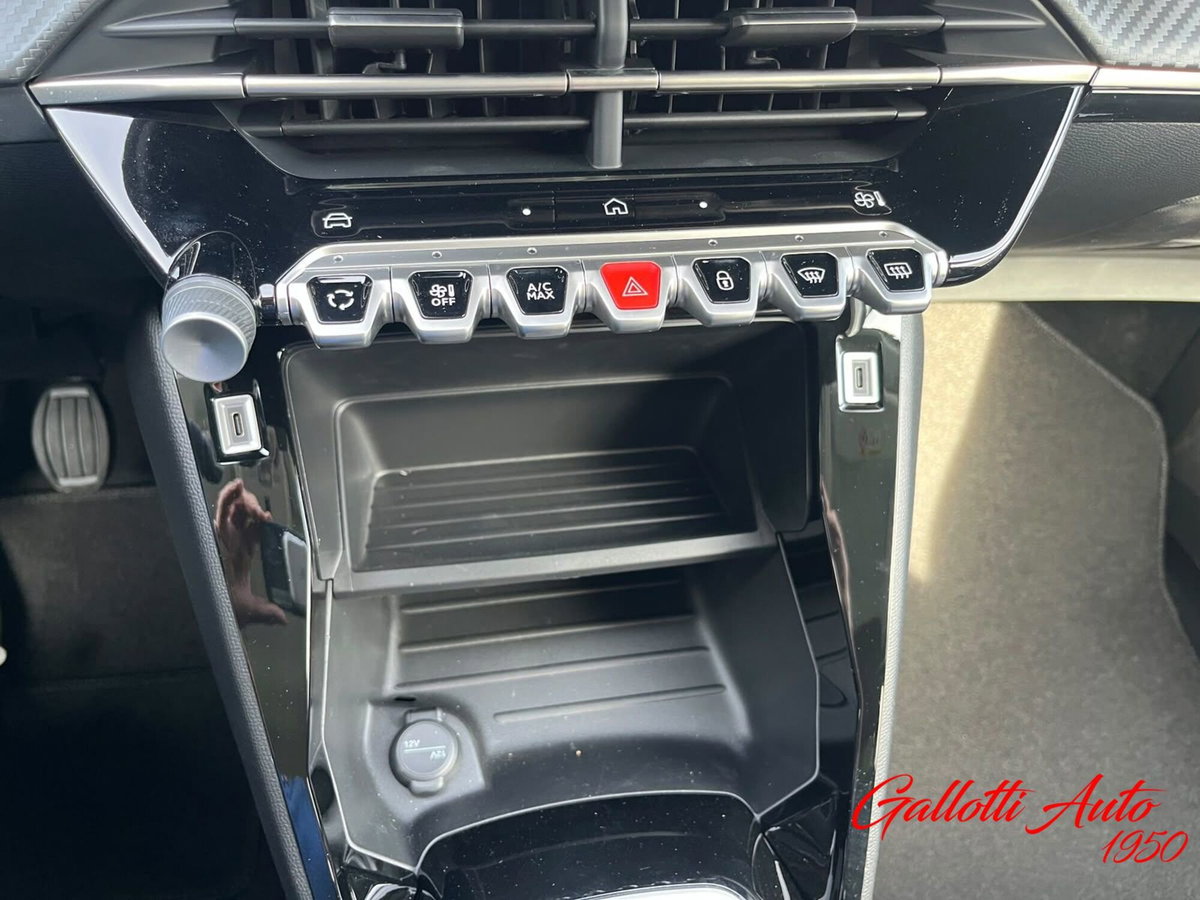 Peugeot 208 1.2 puretech Business s&s 100cv (16)