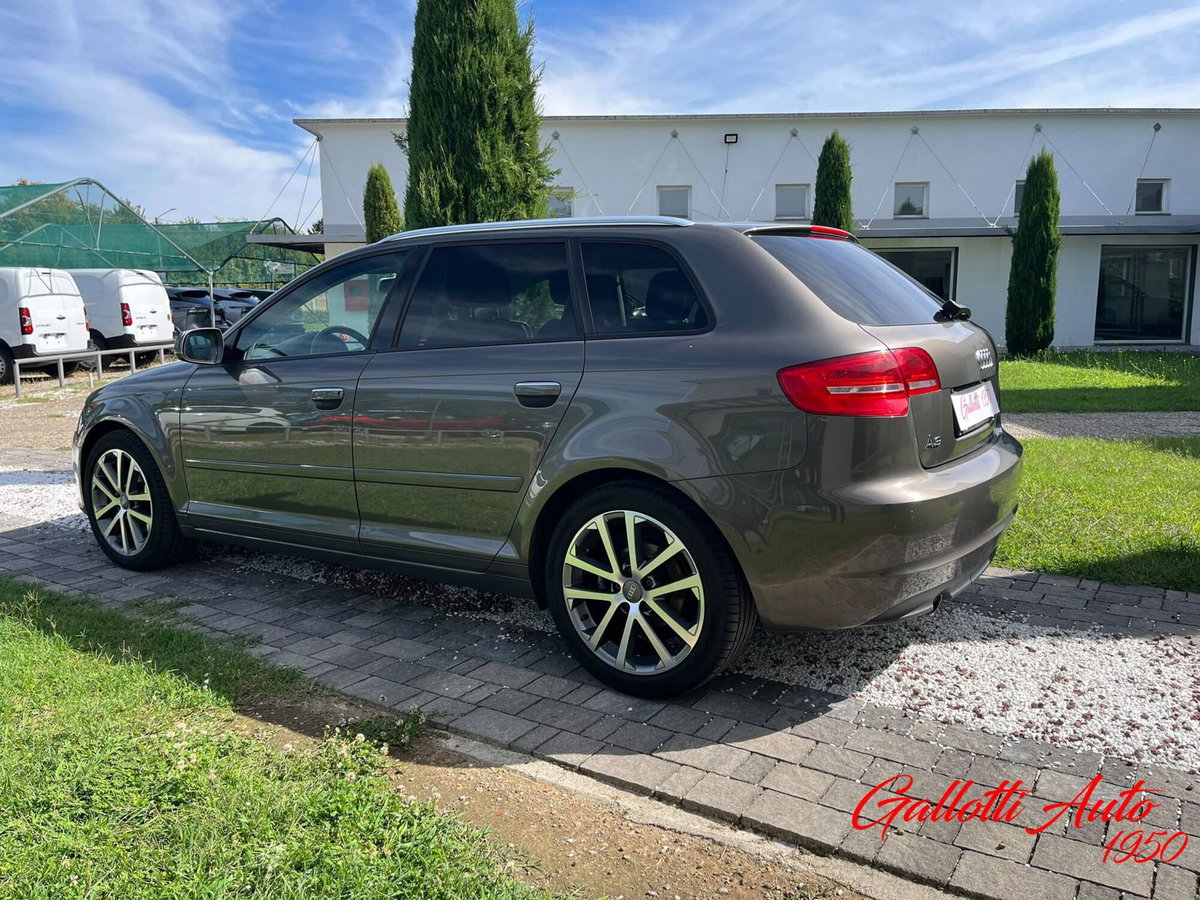Audi A3 Sportback 2.0 TDI F.AP. Ambition (2)