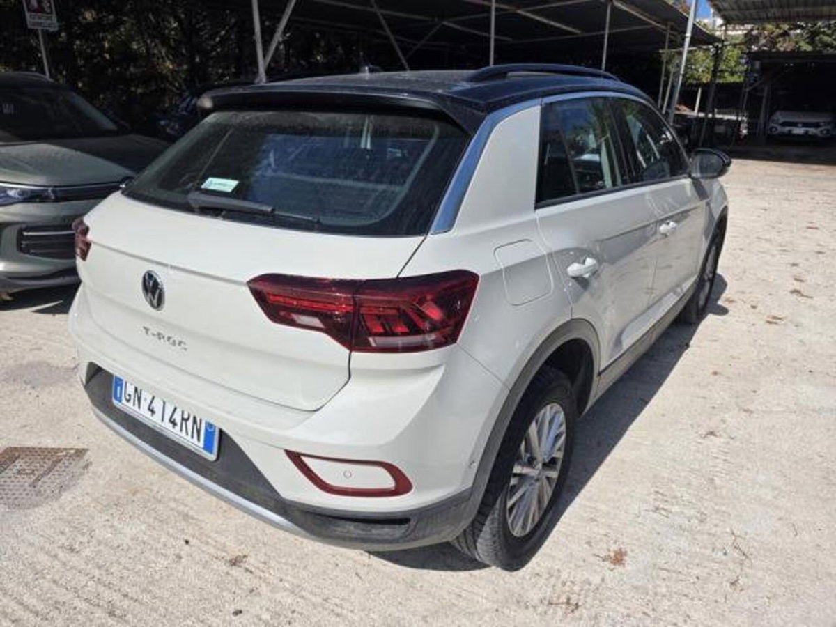 Volkswagen T-Roc 1.0 TSI Life (2)