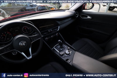 Alfa Romeo Giulia 2.0 Turbo 200 CV AT8 Super (13)