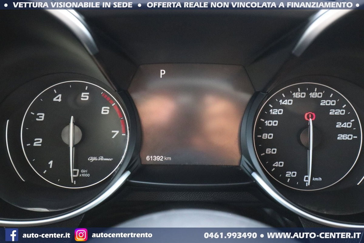 Alfa Romeo Giulia 2.0 Turbo 200 CV AT8 Super (14)
