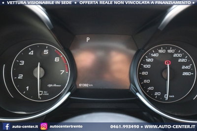 Alfa Romeo Giulia 2.0 Turbo 200 CV AT8 Super (14)
