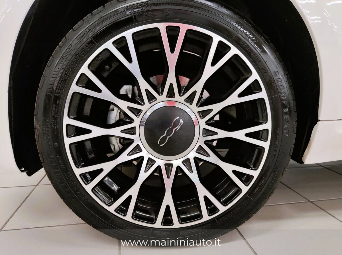 Fiat 500 1.0 Hybrid Dolcevita (9)