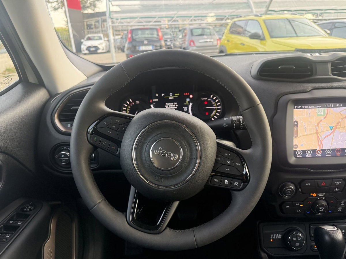 Jeep Renegade 1.3 T4 190CV PHEV 4xe AT6 Upland (12)