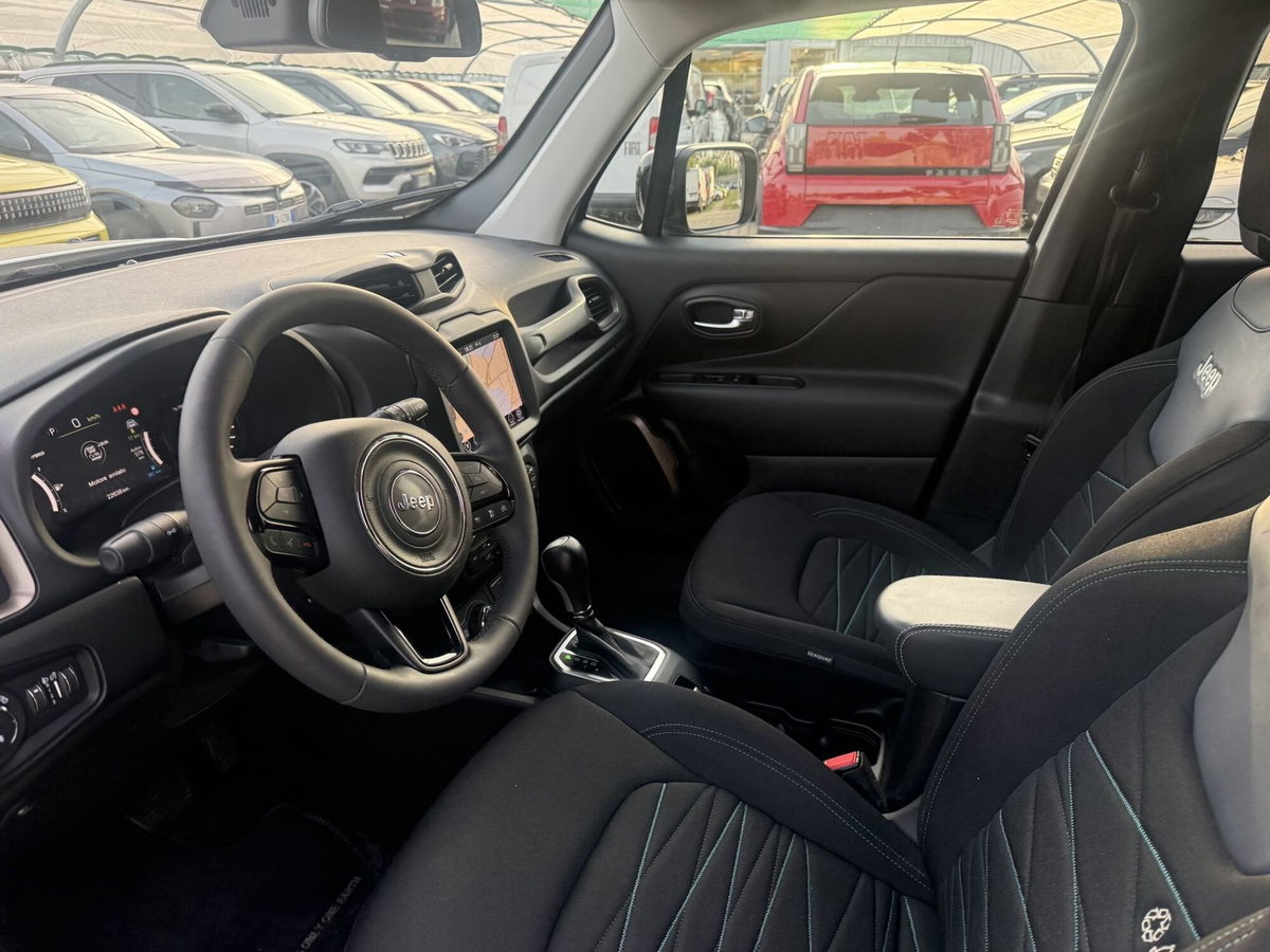 Jeep Renegade 1.3 T4 190CV PHEV 4xe AT6 Upland (9)