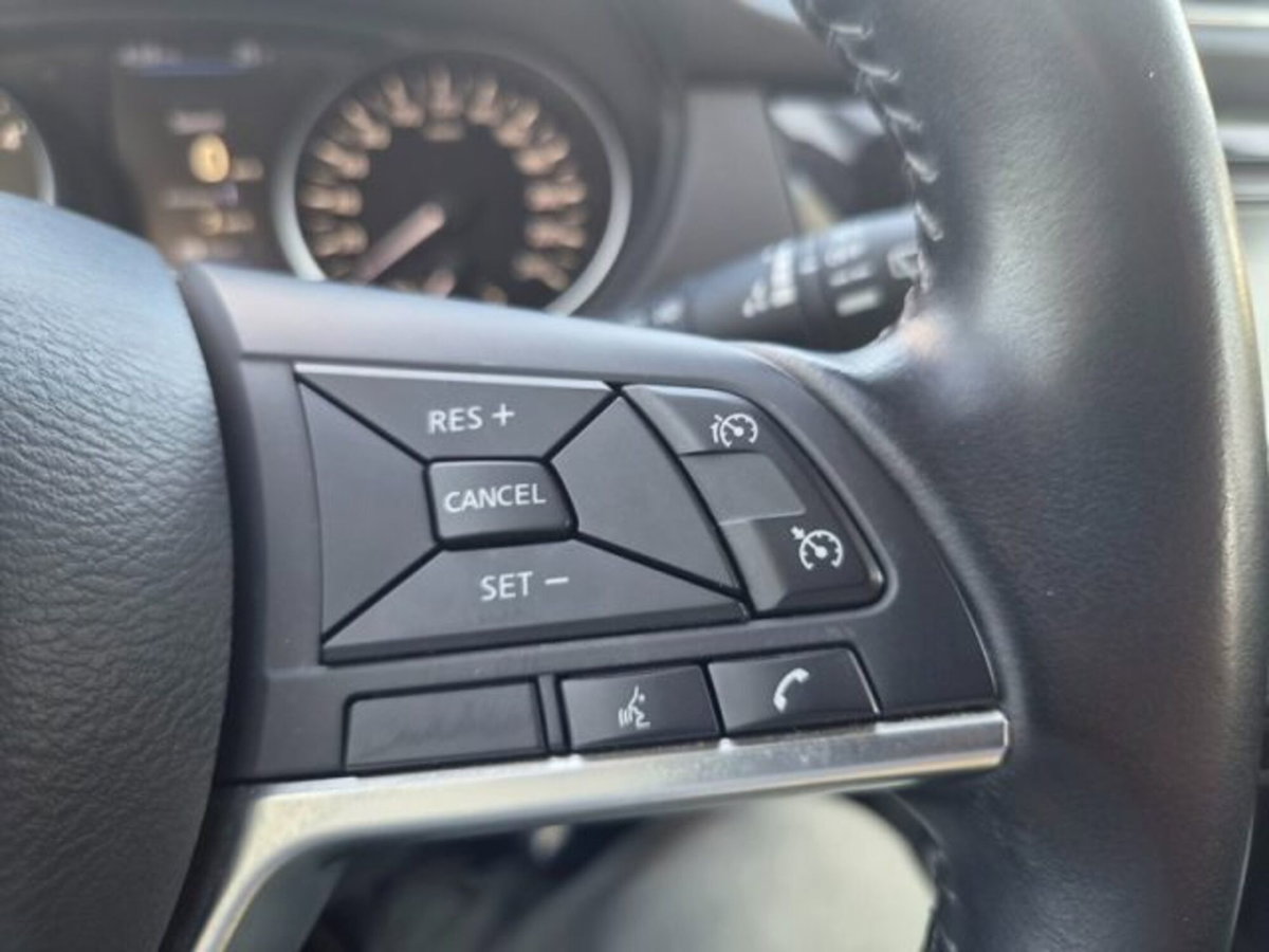 Nissan Qashqai 1.5 dCi 115 CV DCT Visia (11)