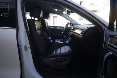 Volkswagen Touareg 3.0 TDI 204 CV tiptronic BlueMotion Techn. Executive (10)
