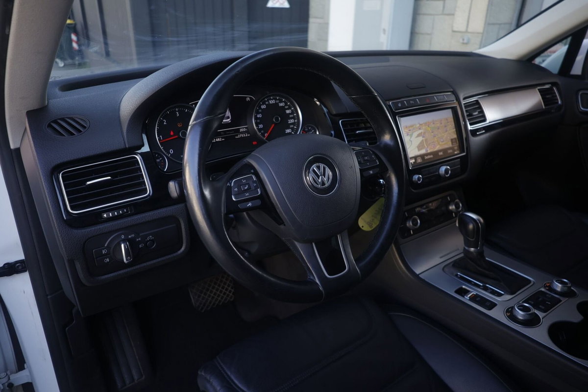 Volkswagen Touareg 3.0 TDI 204 CV tiptronic BlueMotion Techn. Executive (14)