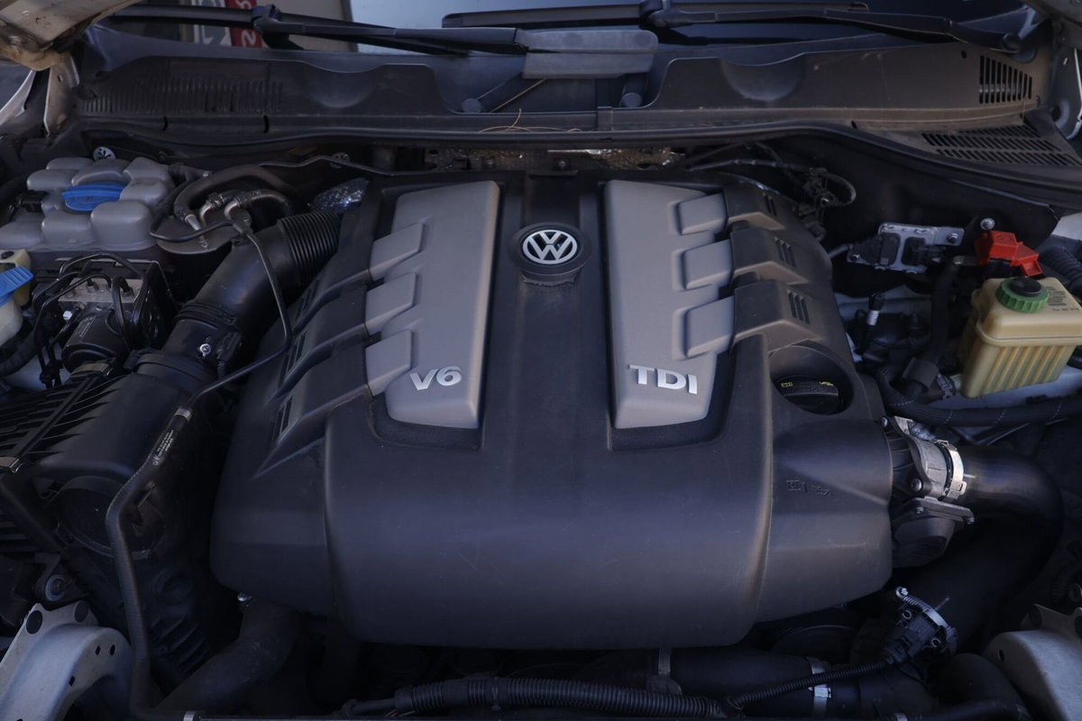 Volkswagen Touareg 3.0 TDI 204 CV tiptronic BlueMotion Techn. Executive (19)