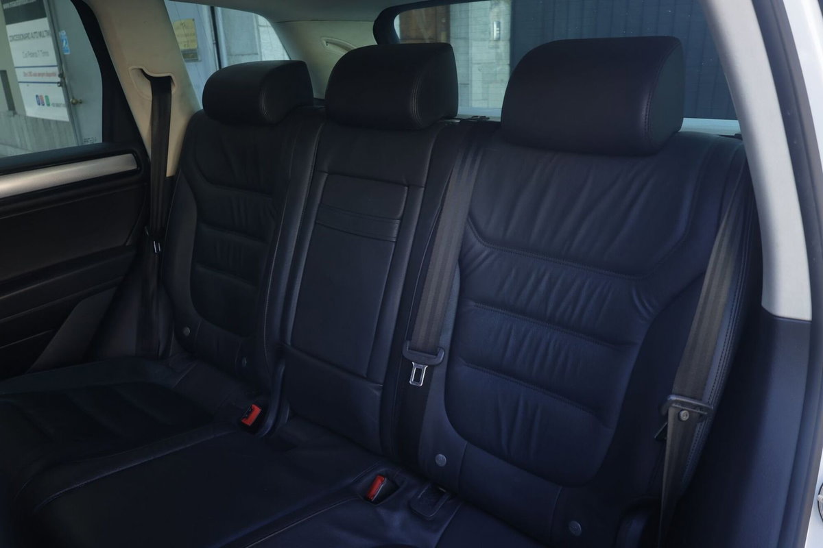 Volkswagen Touareg 3.0 TDI 204 CV tiptronic BlueMotion Techn. Executive (3)