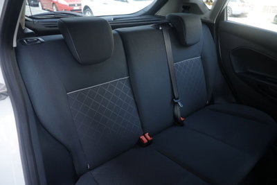 Ford Fiesta Ikon 1.4 TDCi 70CV 5 porte (12)
