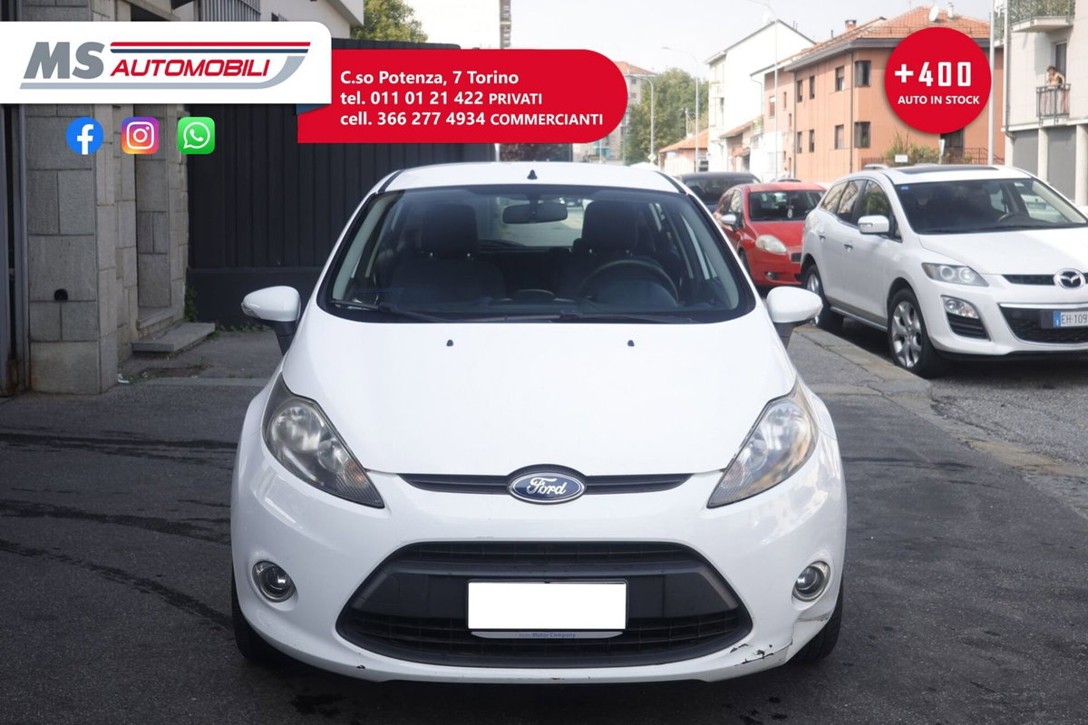Ford Fiesta Ikon 1.4 TDCi 70CV 5 porte (9)