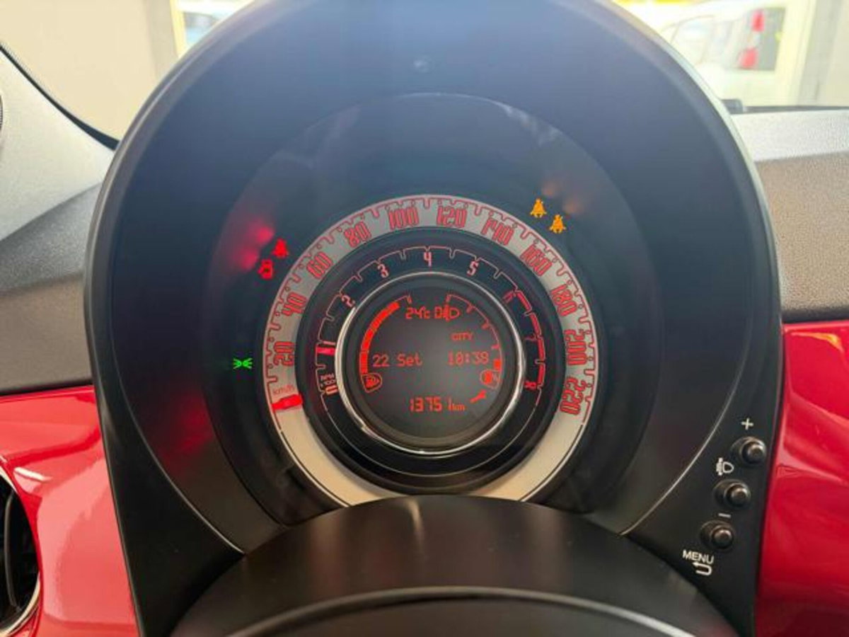 Fiat 500 1.0 Hybrid Red (14)