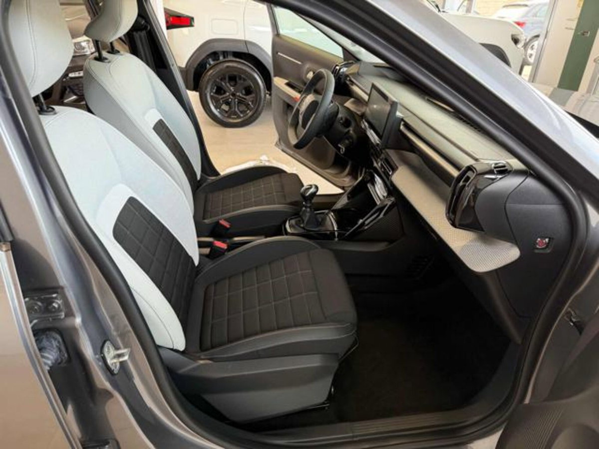 Citroen C3 1.2 turbo Max 100cv s&s (11)