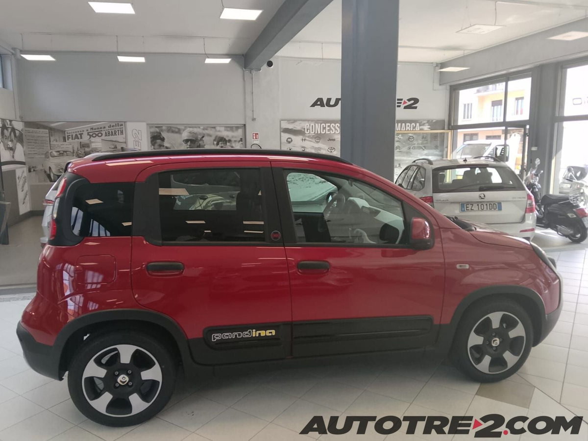 Fiat Panda 1.0 FireFly S&S Hybrid City Cross (7)