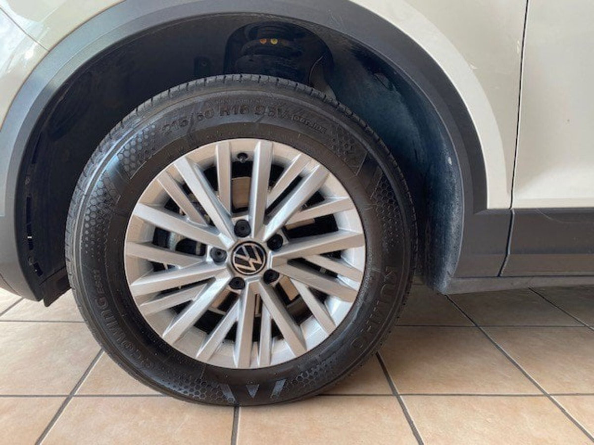 Volkswagen T-Roc 1.5 tsi Life dsg (6)