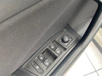 Volkswagen T-Roc 1.5 tsi Life dsg (8)