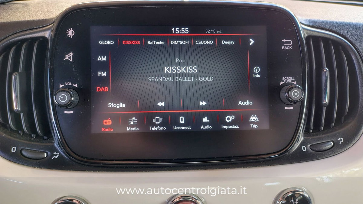 Fiat 500 1.0 Hybrid Red (4)