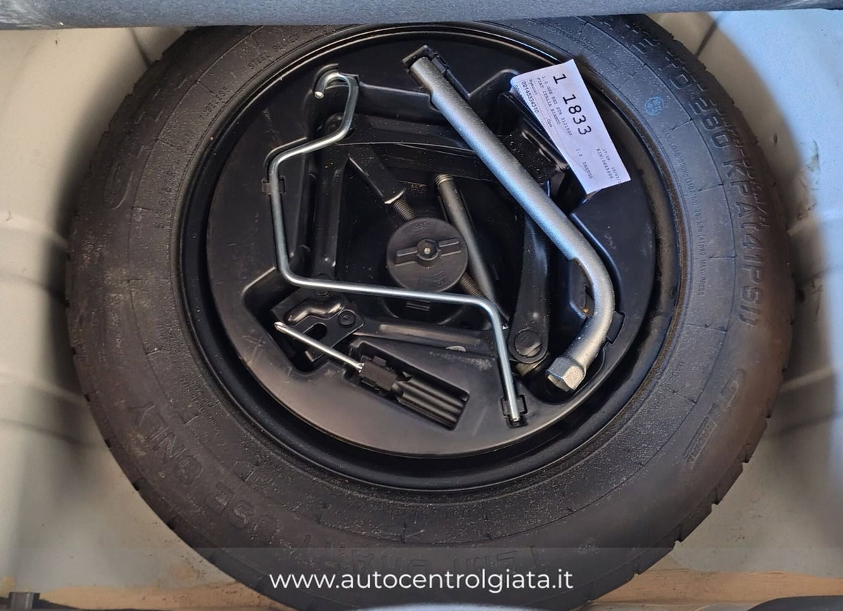 Fiat 500 1.0 Hybrid Red (6)