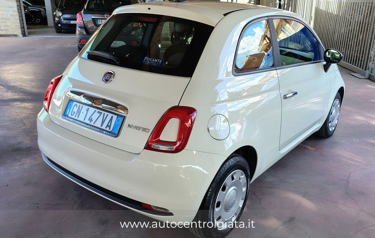 Fiat 500 1.0 Hybrid Red (7)