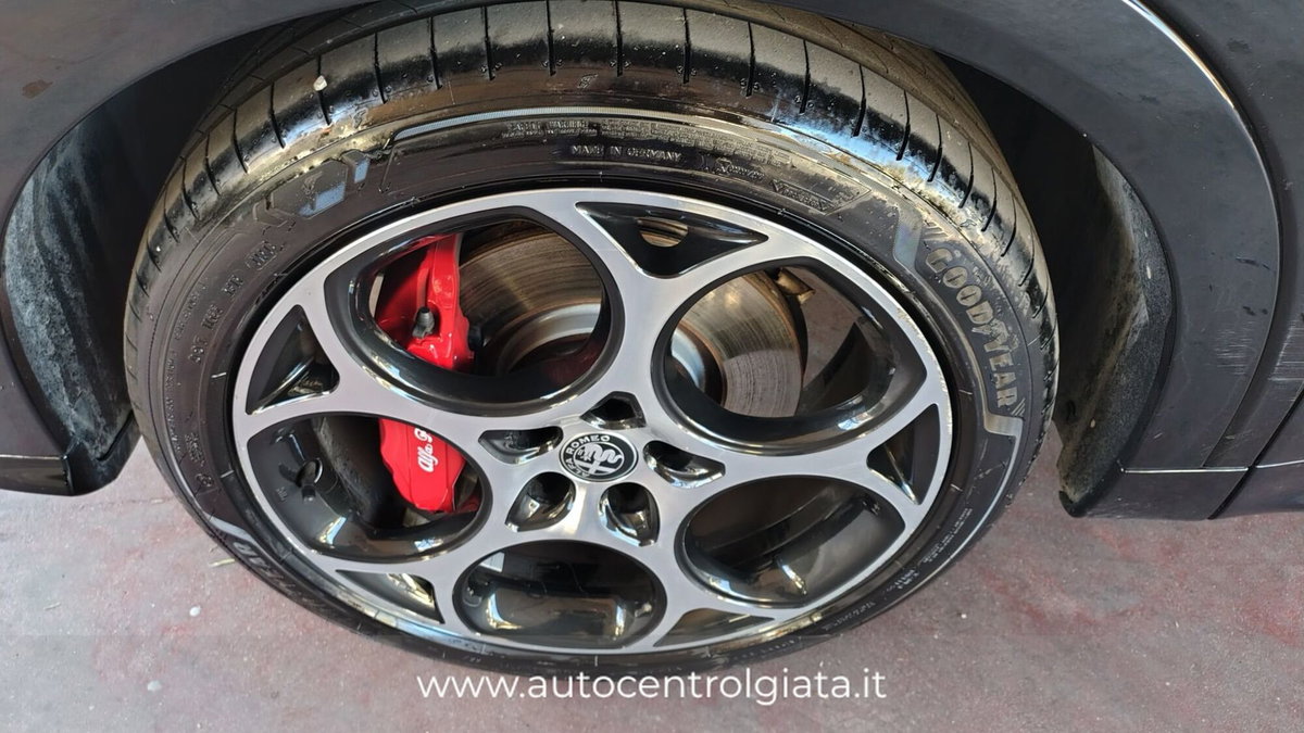 Alfa Romeo Tonale 1.5 hybrid Veloce 160cv tct7 (14)