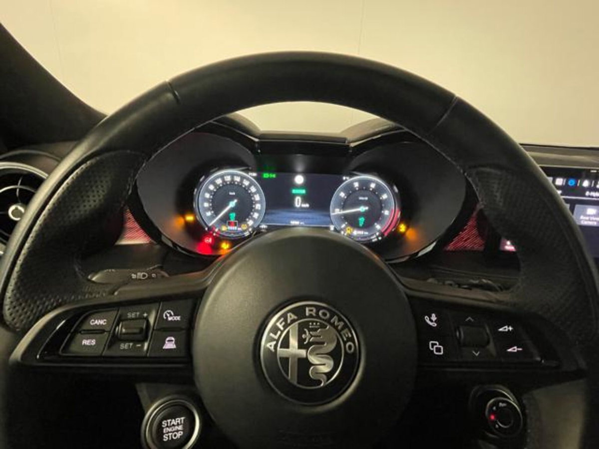 Alfa Romeo Tonale 1.3 phev Ti Q4 270cv at6 (10)