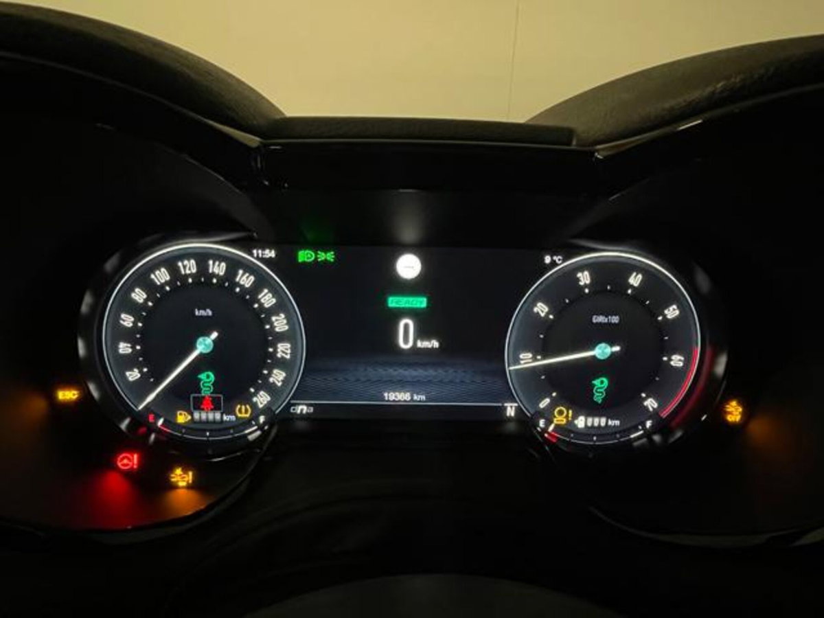 Alfa Romeo Tonale 1.3 phev Ti Q4 270cv at6 (11)