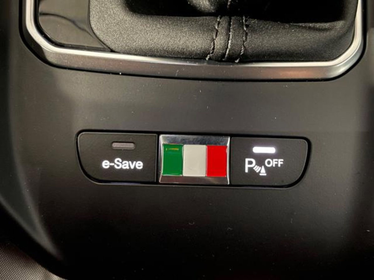 Alfa Romeo Tonale 1.3 phev Ti Q4 270cv at6 (17)