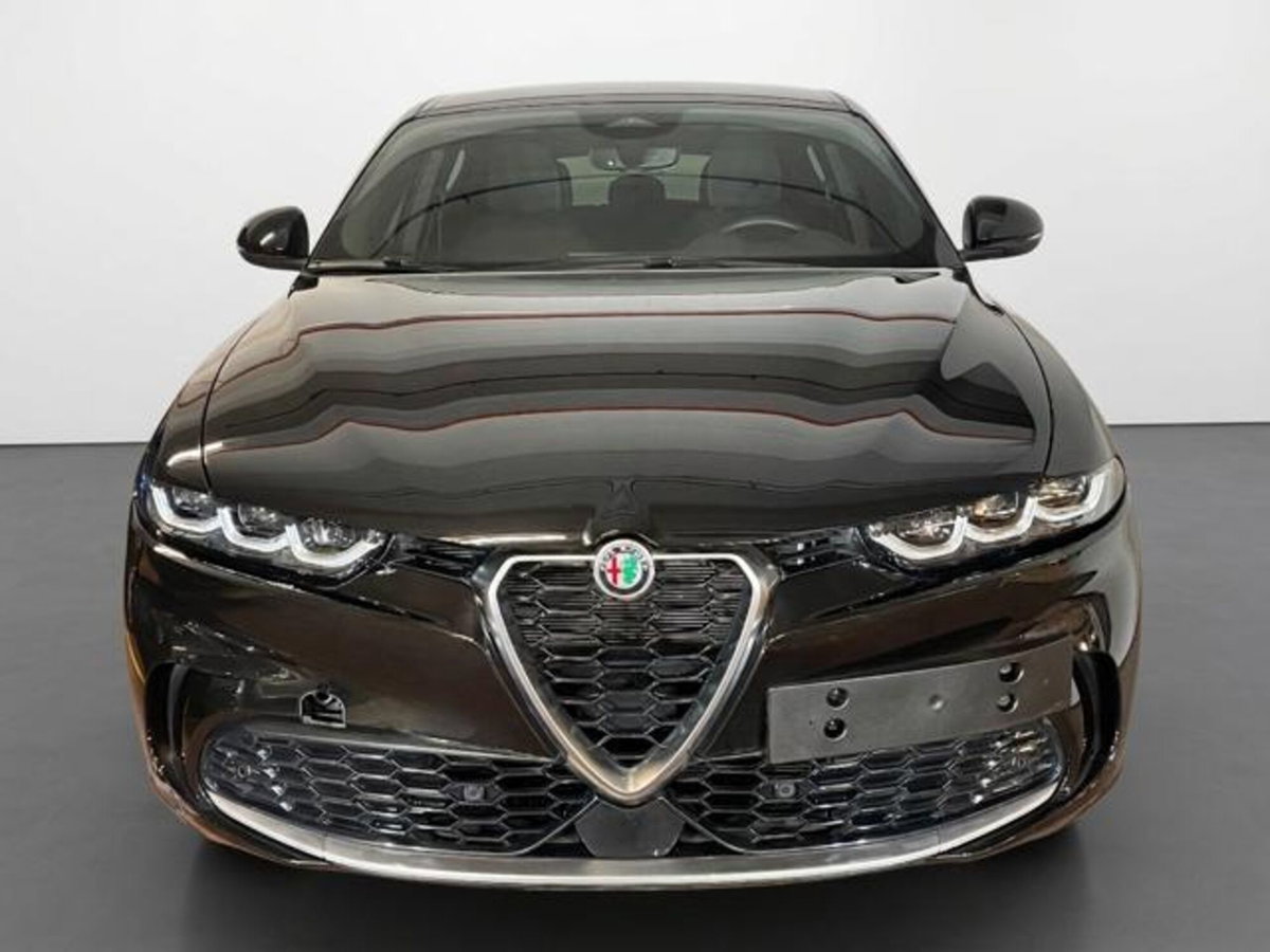 Alfa Romeo Tonale 1.3 phev Ti Q4 270cv at6 (2)