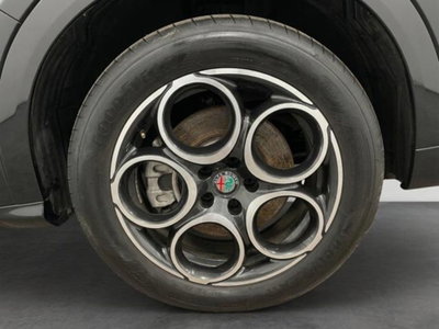 Alfa Romeo Tonale 1.3 phev Ti Q4 270cv at6 (7)