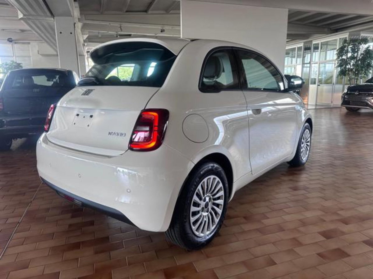 Fiat 500 1.0 hybrid Pop (2)