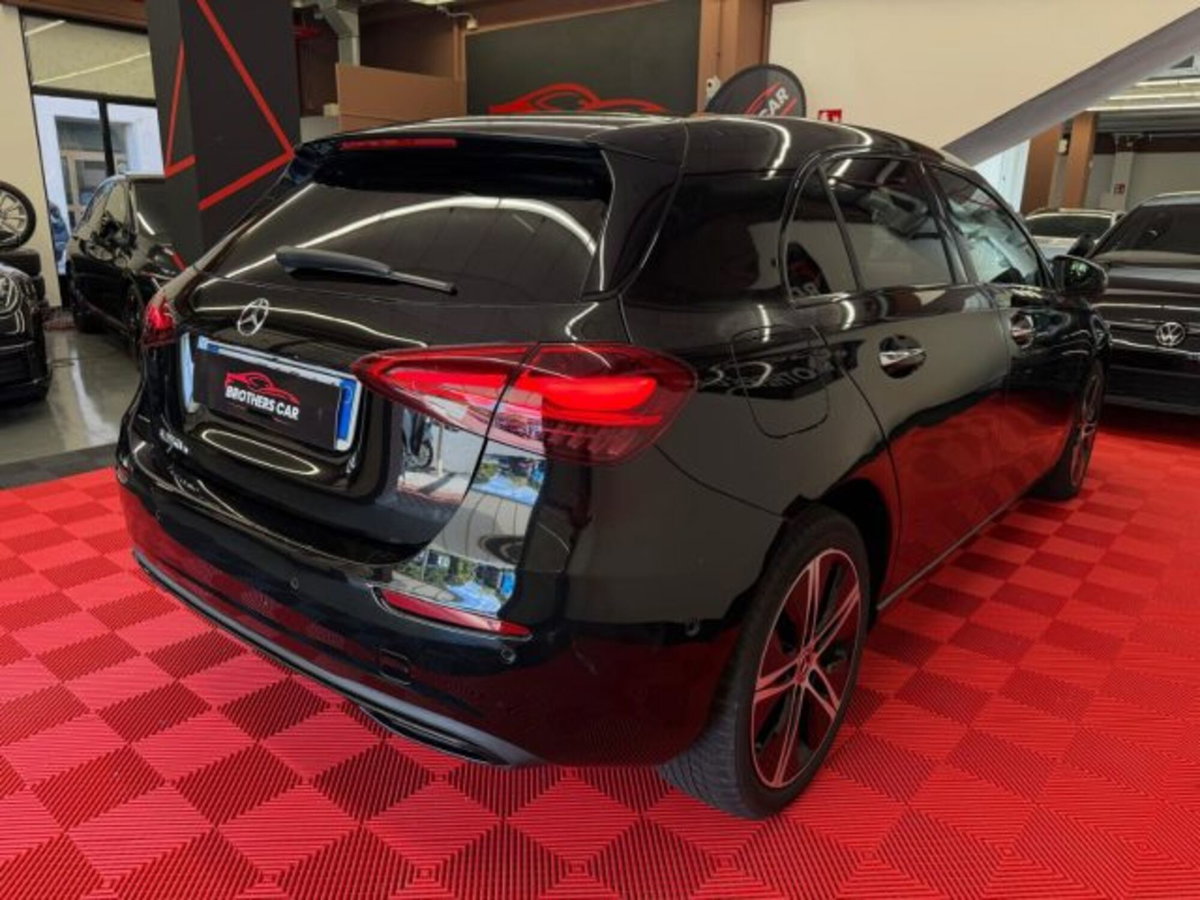 Mercedes-Benz Classe A Sedan 250 e phev Progressive Advanced Plus auto (6)