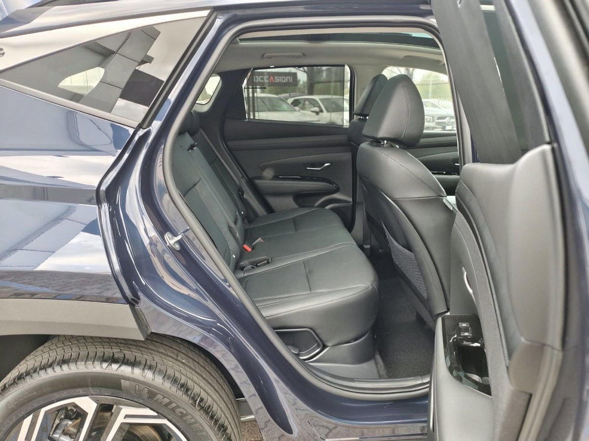 Hyundai Tucson 1.6 hev Exellence 4wd 239cv auto (13)