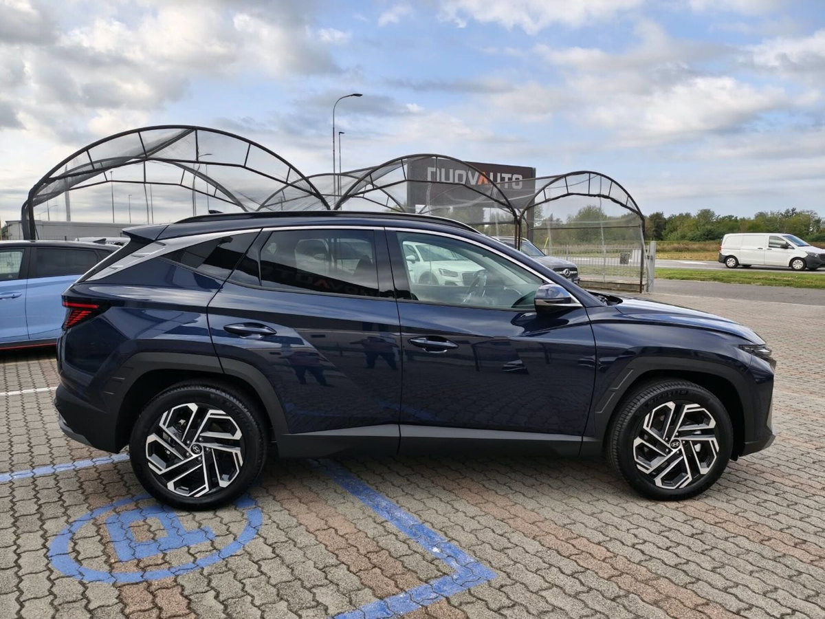 Hyundai Tucson 1.6 hev Exellence 4wd 239cv auto (8)