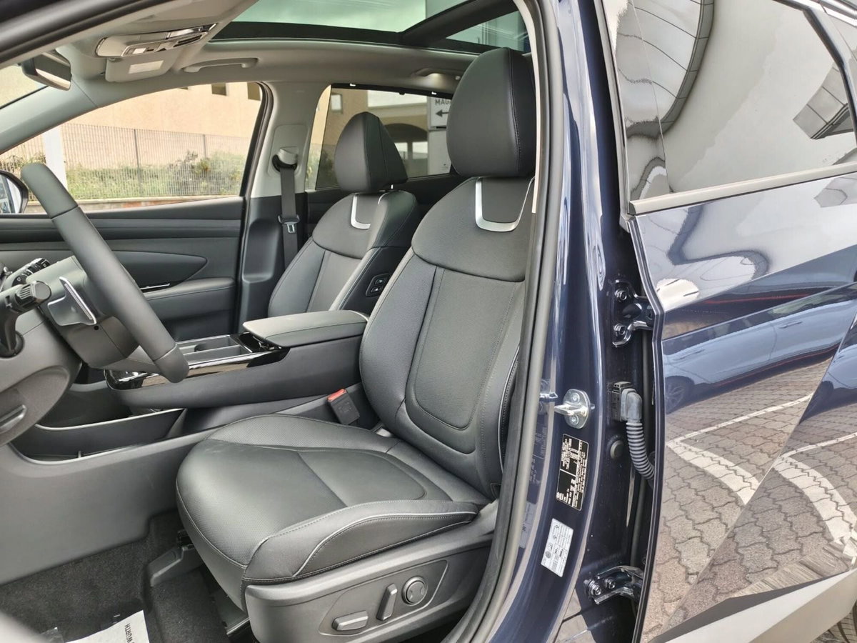 Hyundai Tucson 1.6 hev Exellence 4wd 239cv auto (9)