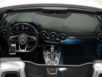 Audi TT Cabrio 2.0 TFSI S line (6)