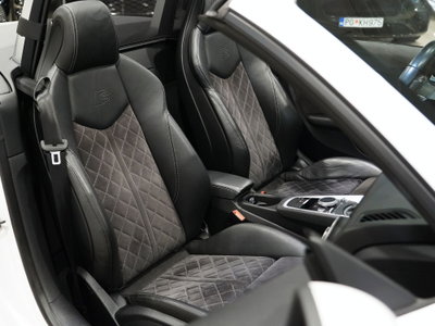 Audi TT Cabrio 2.0 TFSI S line (9)