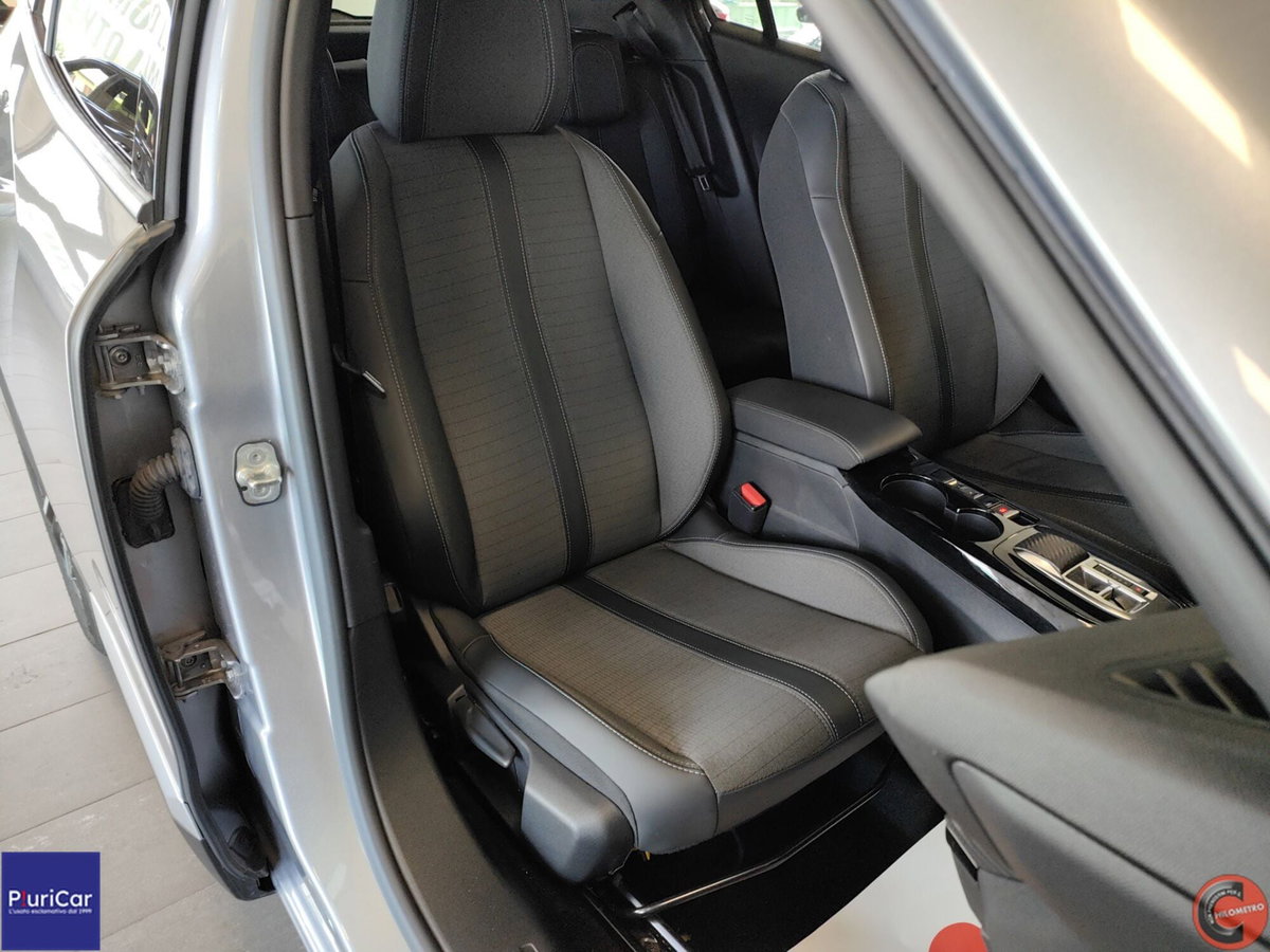 Peugeot 2008 BlueHDi 130 S&S EAT8 Allure Pack (5)