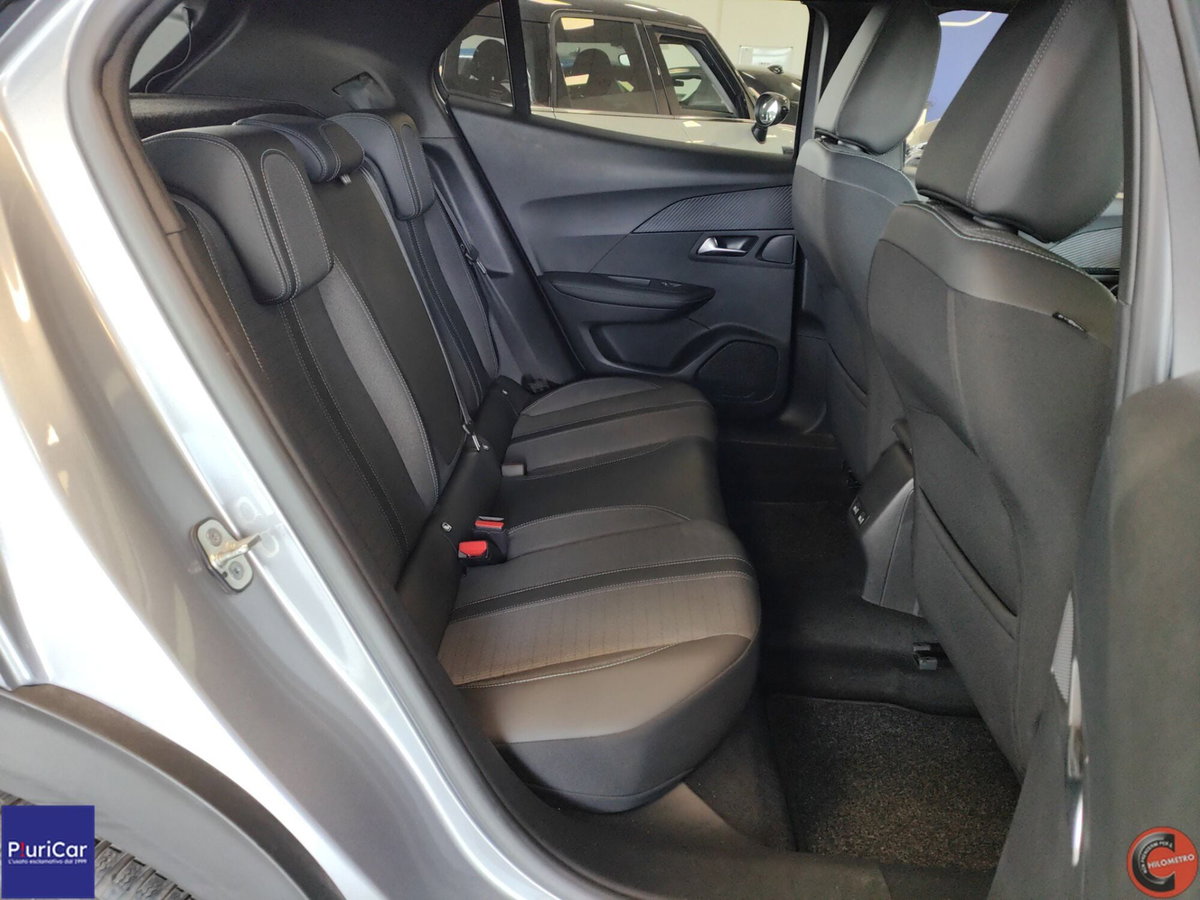 Peugeot 2008 BlueHDi 130 S&S EAT8 Allure Pack (6)