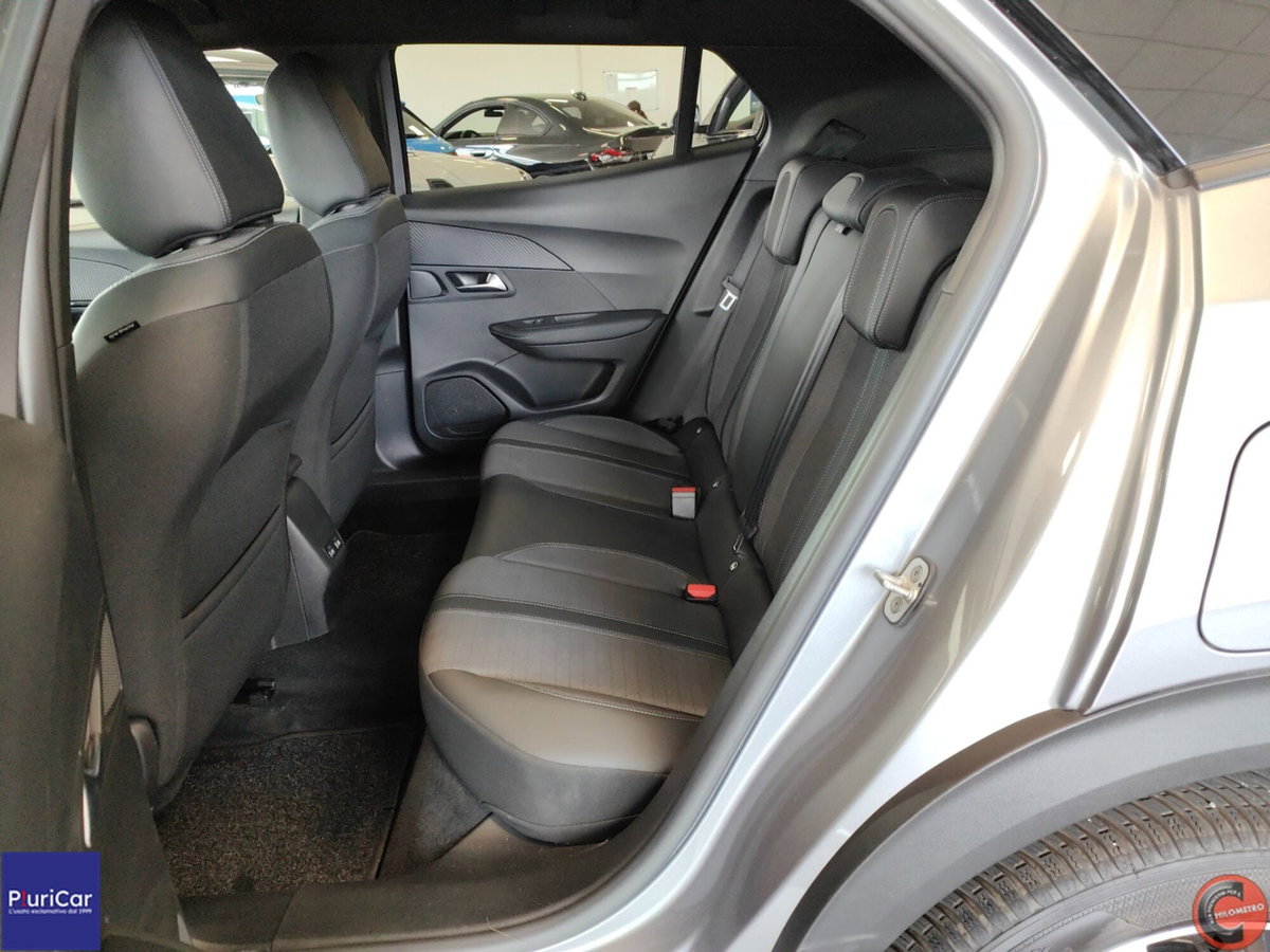 Peugeot 2008 BlueHDi 130 S&S EAT8 Allure Pack (7)