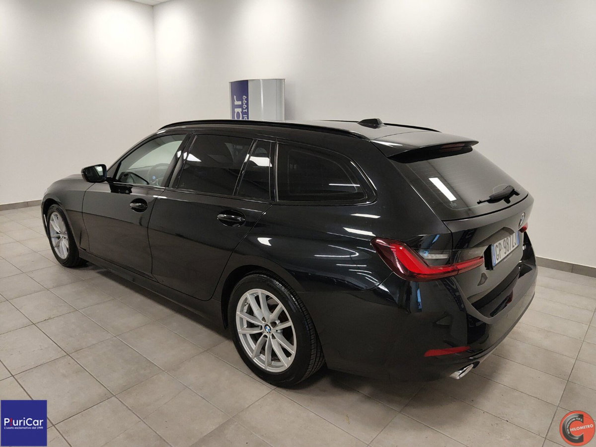 BMW Serie 3 Touring 318d 48V (8)
