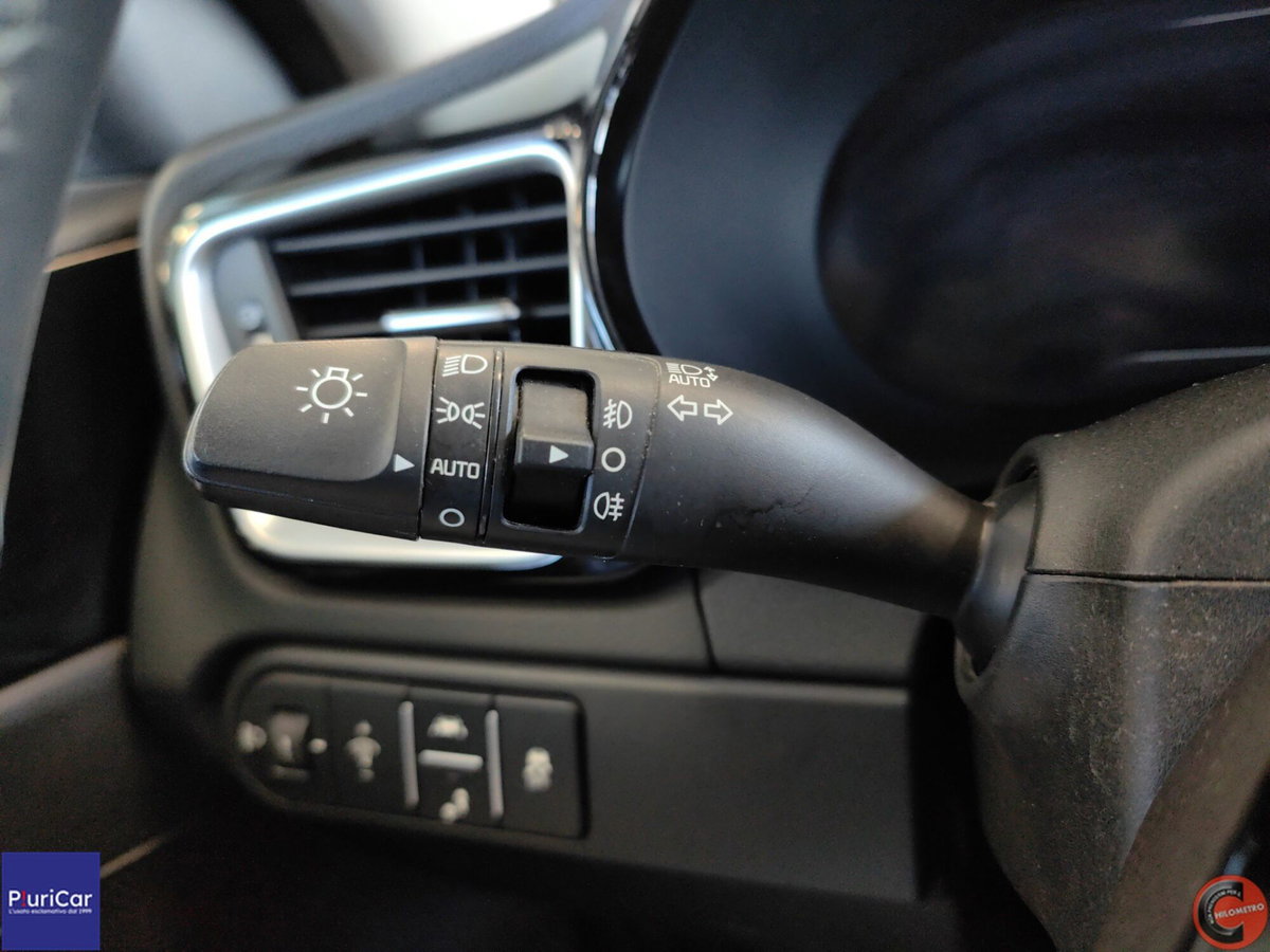 Kia XCeed 1.6 CRDi 136 CV MHEV DCT High Tech (19)