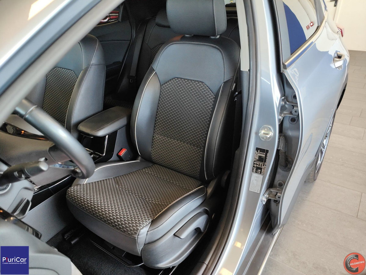 Kia XCeed 1.6 CRDi 136 CV MHEV DCT High Tech (4)