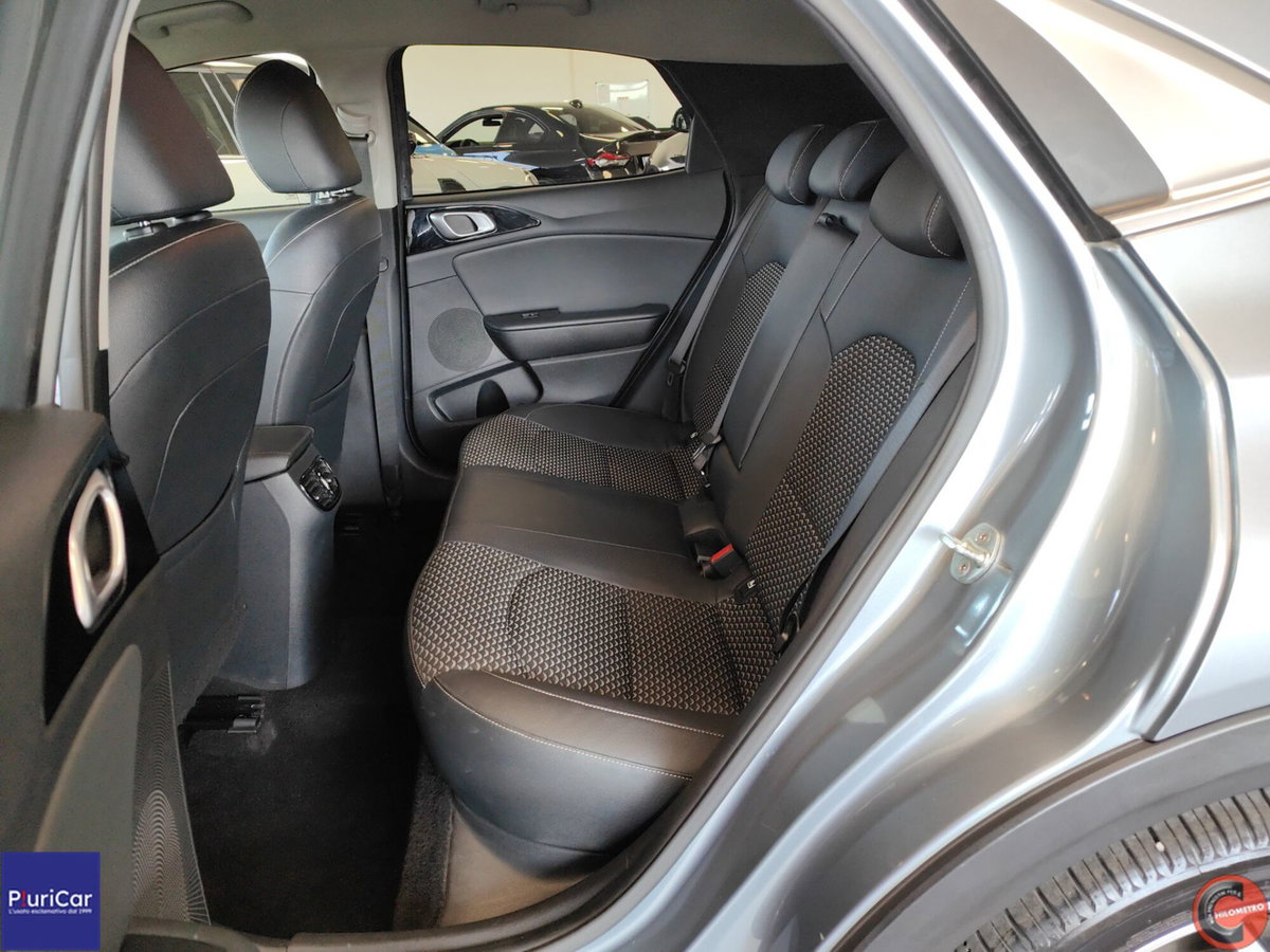 Kia XCeed 1.6 CRDi 136 CV MHEV DCT High Tech (7)