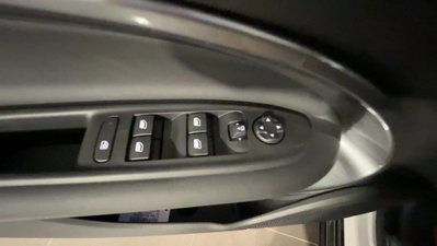 Fiat 600 1.2 hybrid Sport 145cv auto (12)