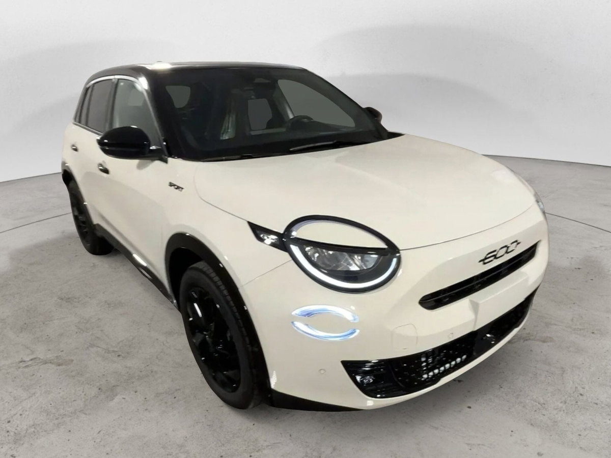 Fiat 600 1.2 hybrid Sport 145cv auto (3)