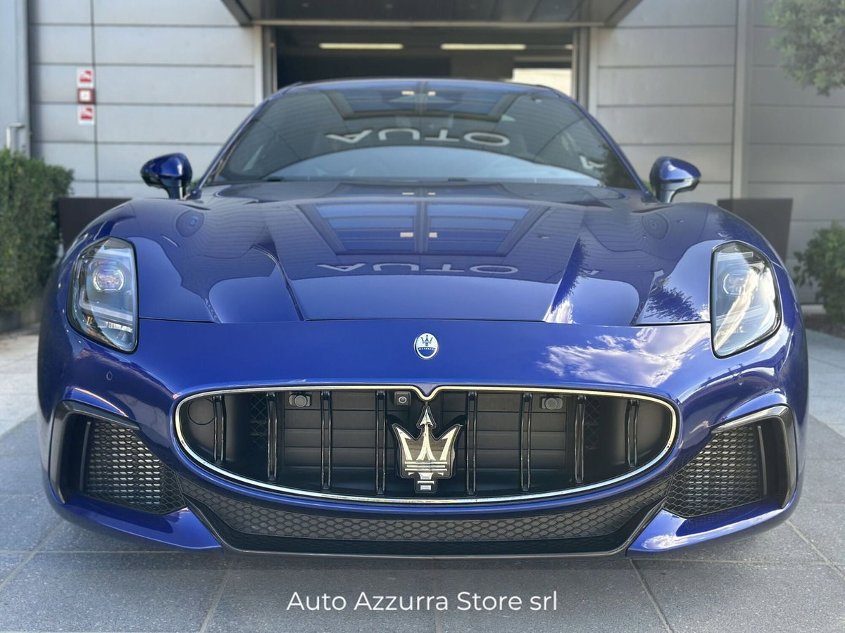 Maserati Granturismo 3.0 Trofeo awd auto (2)