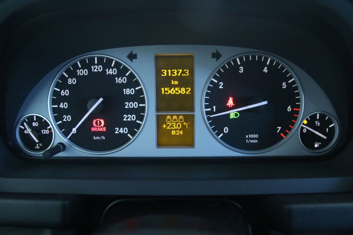 Mercedes-Benz Classe B 200 (10)