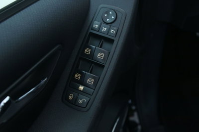 Mercedes-Benz Classe B 200 (17)